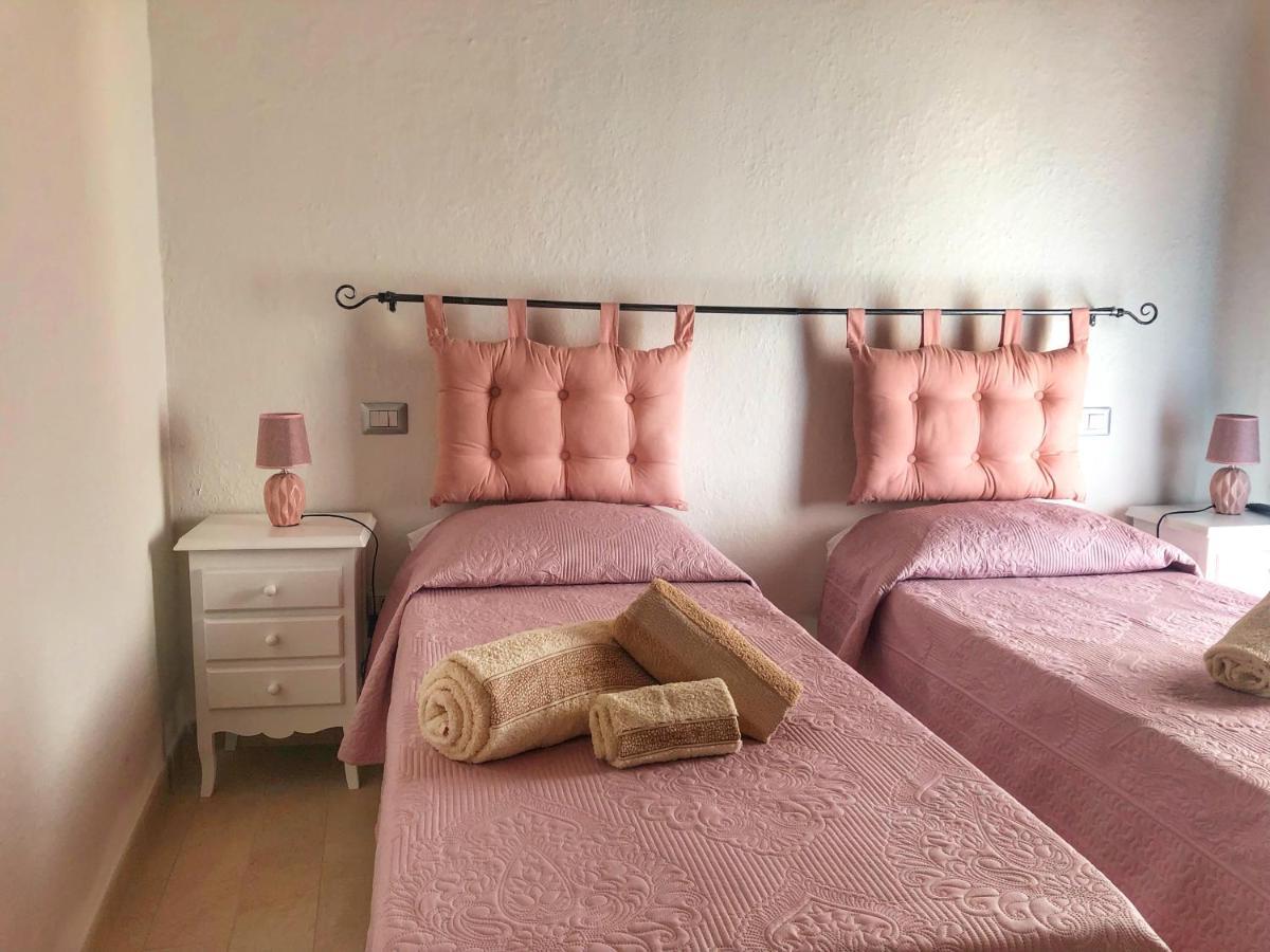 Bnb Le Janas Bed & Breakfast Cabras Exterior photo